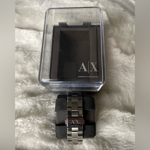 Armani Exchange A/X watch - Picture 3 of 3